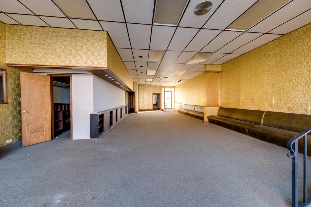 Interior 2