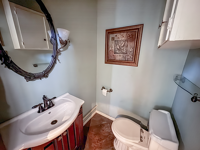 Interior - Palestine, TX