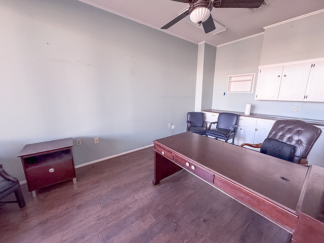 Interior - Palestine, TX