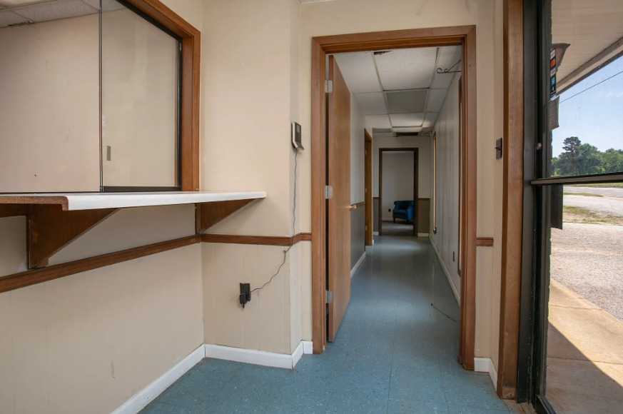 Interior View - Palestine, TX