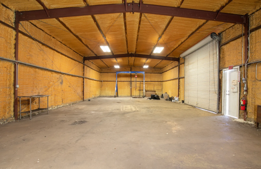 Interior - Palestine, TX